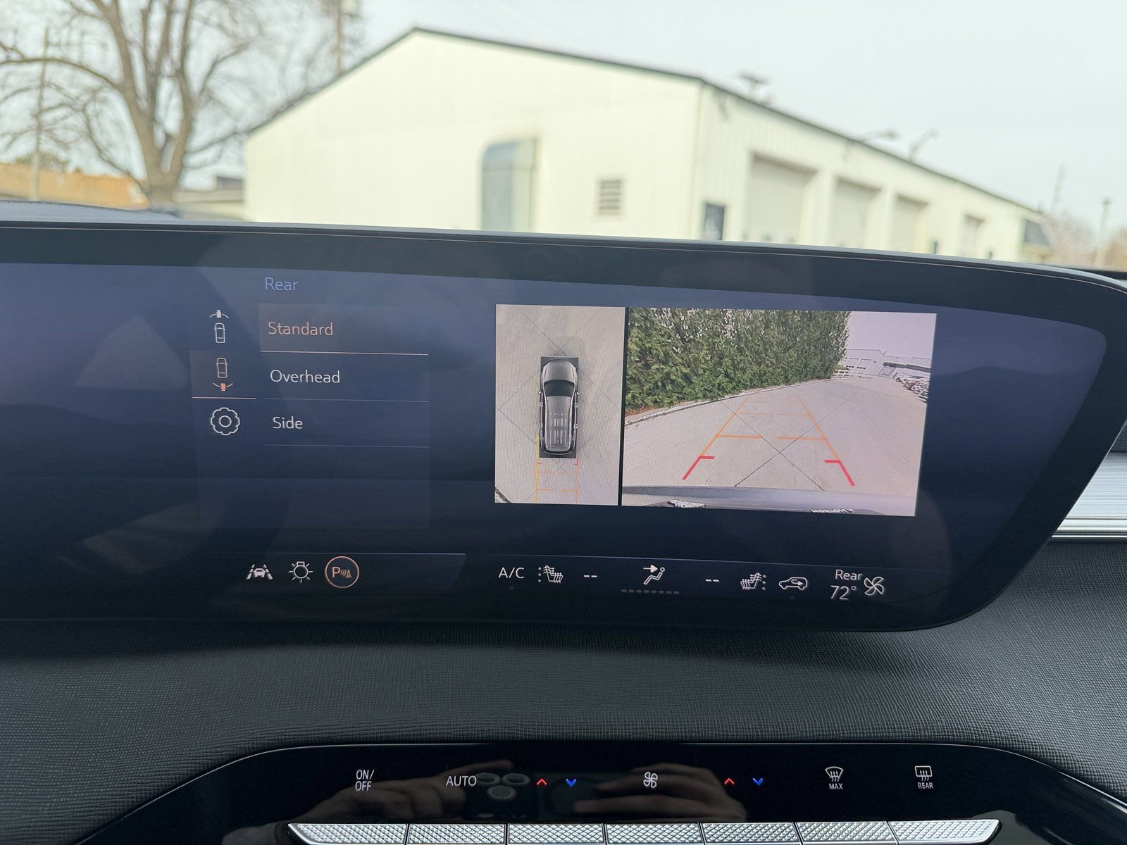 Used 2025 Buick Enclave Preferred image 21