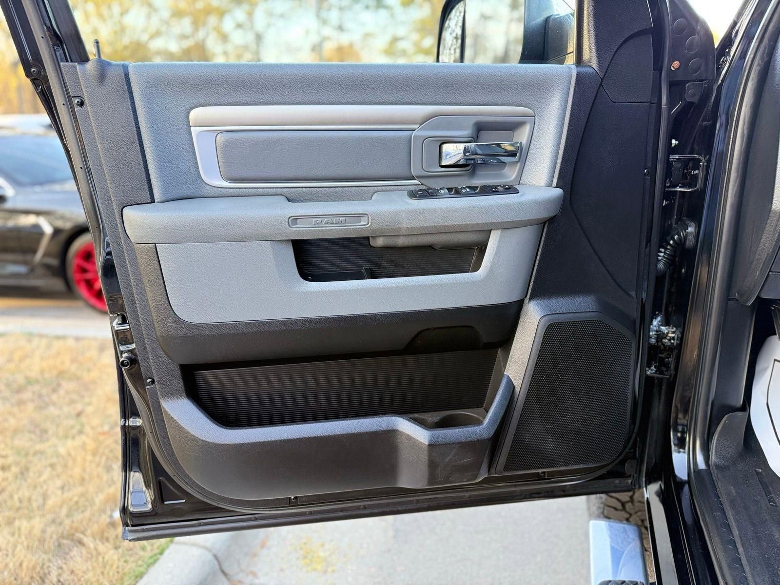 Used 2014 RAM 2500 Big Horn image 19