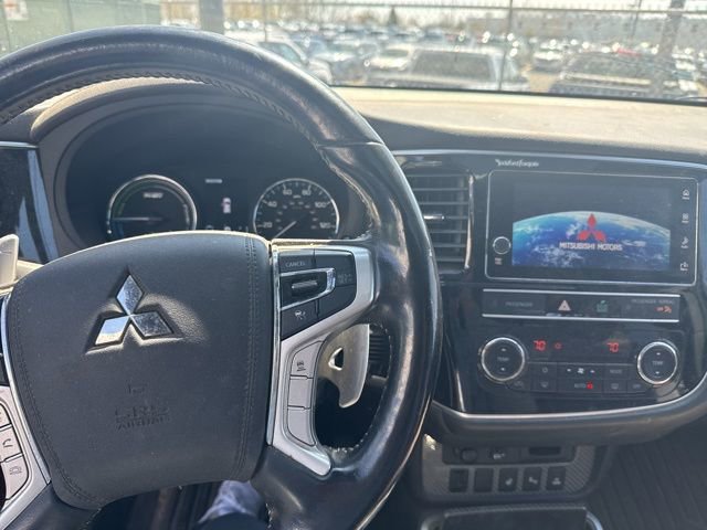 Used 2019 Mitsubishi Outlander GT AWD/4WD image 9