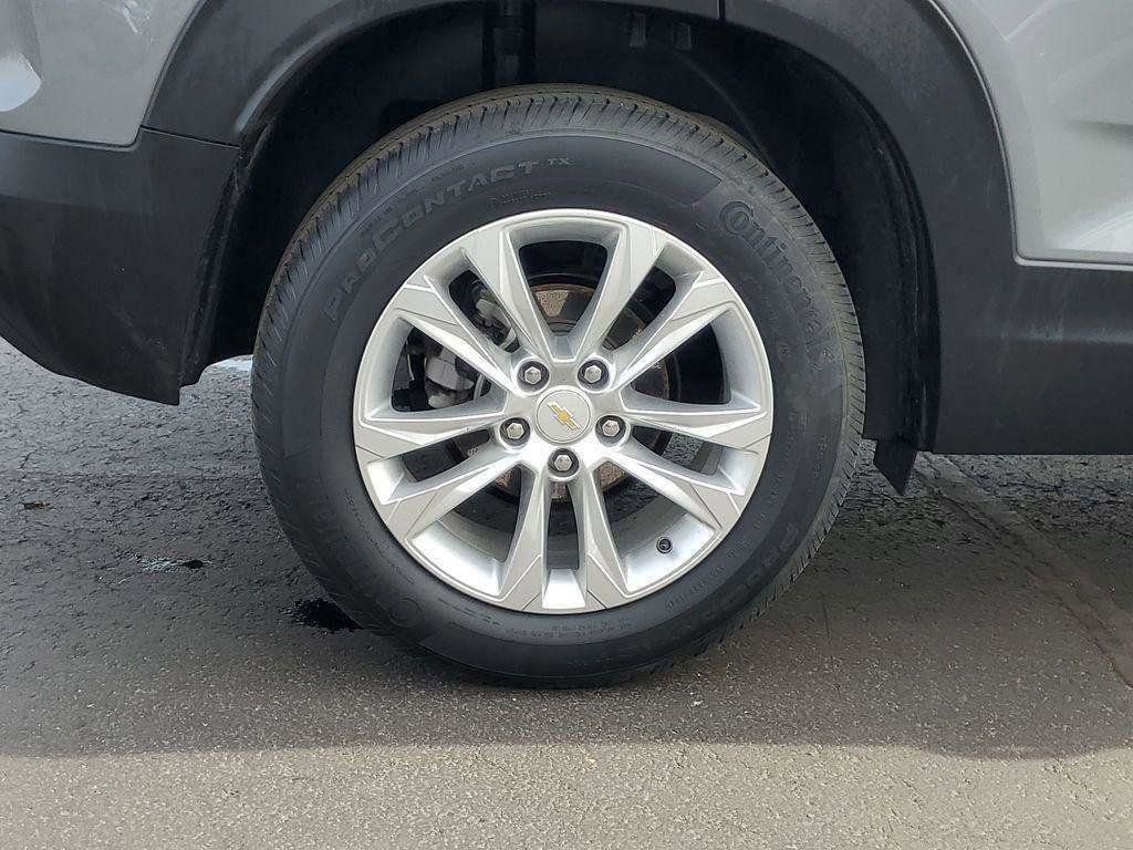 Used 2023 Chevrolet TrailBlazer LS image 28