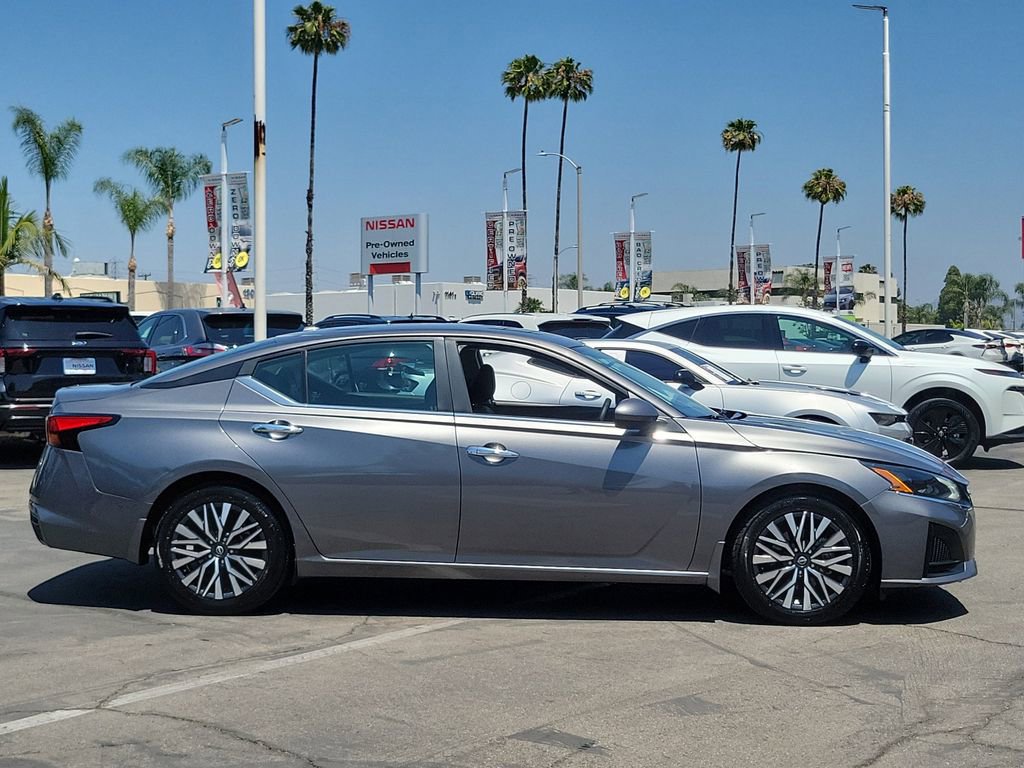 Used 2023 Nissan Altima 2.5 SV FWD image 30