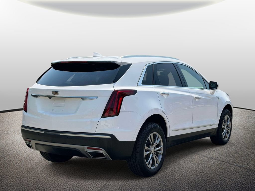 Used 2021 Cadillac XT5 Premium Luxury FWD image 2