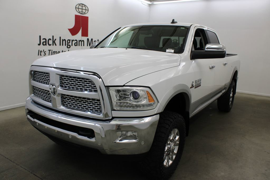 Used 2016 RAM 2500 Laramie AWD/4WD image 2