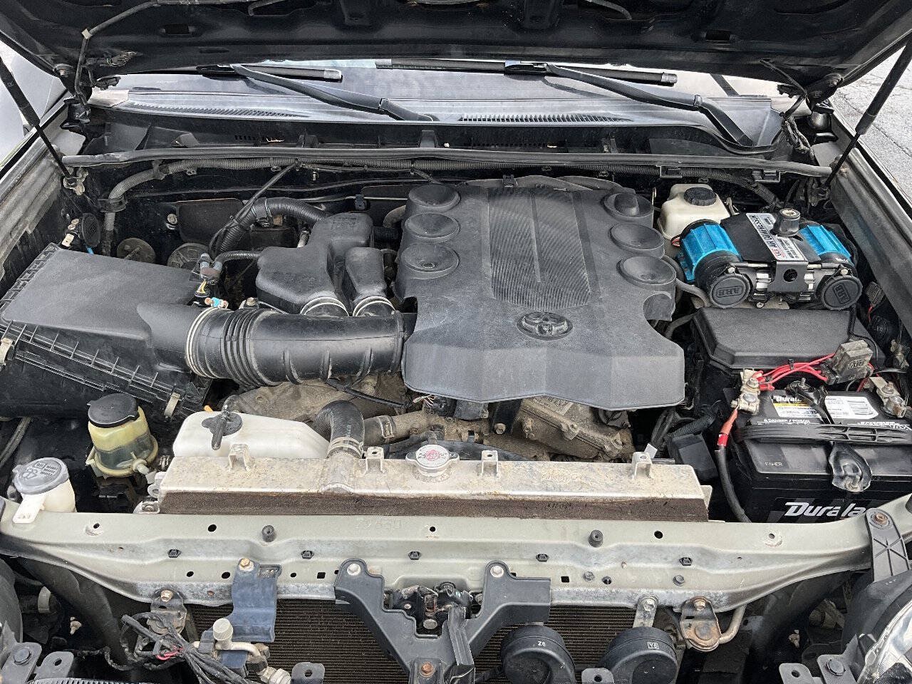 Used 2011 Toyota 4Runner Trail AWD/4WD image 19