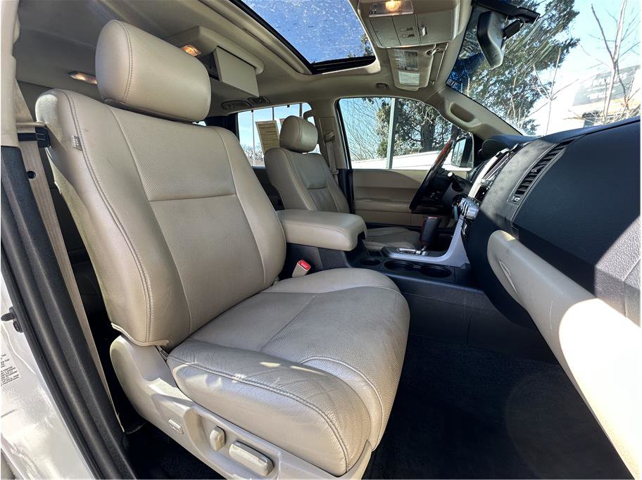 Used 2012 Toyota Sequoia Platinum image 15