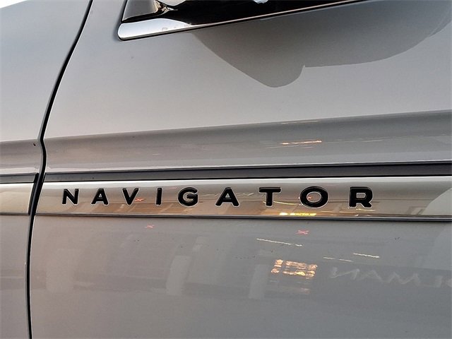 New 2025 Lincoln Navigator Reserve image 21