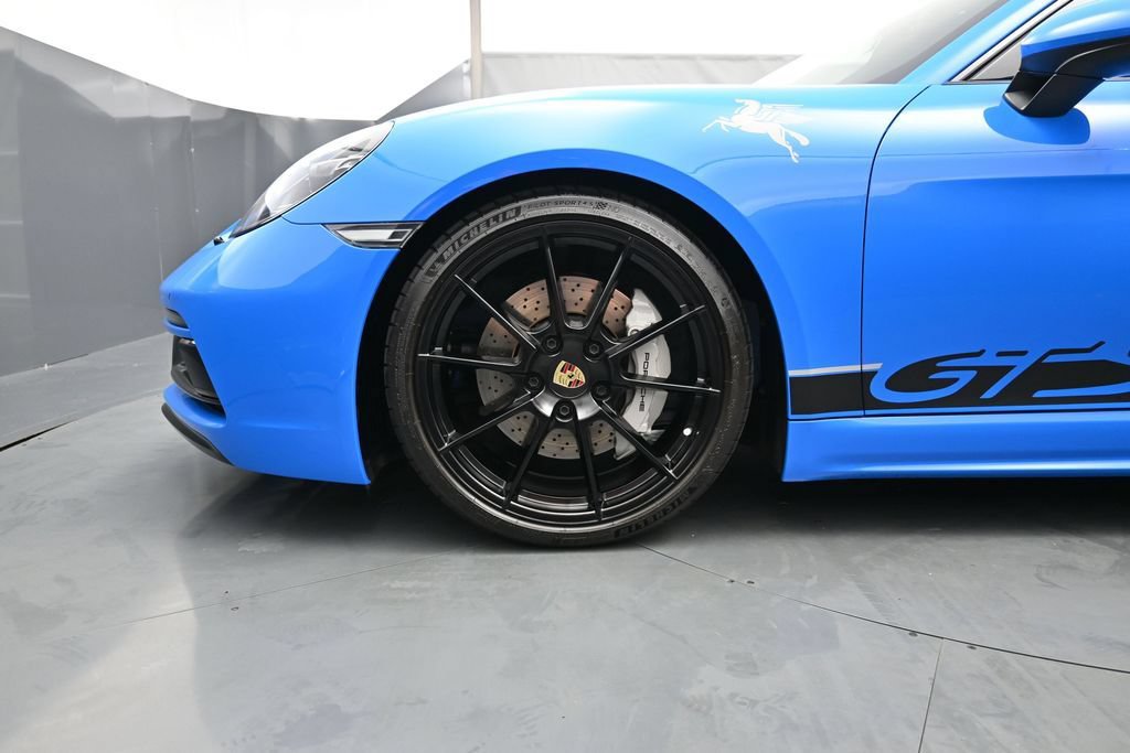Used 2024 Porsche 718 Cayman GTS RWD image 4