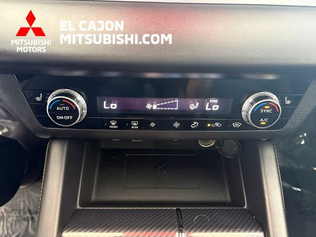 Used 2025 Mitsubishi Outlander SE AWD/4WD image 17