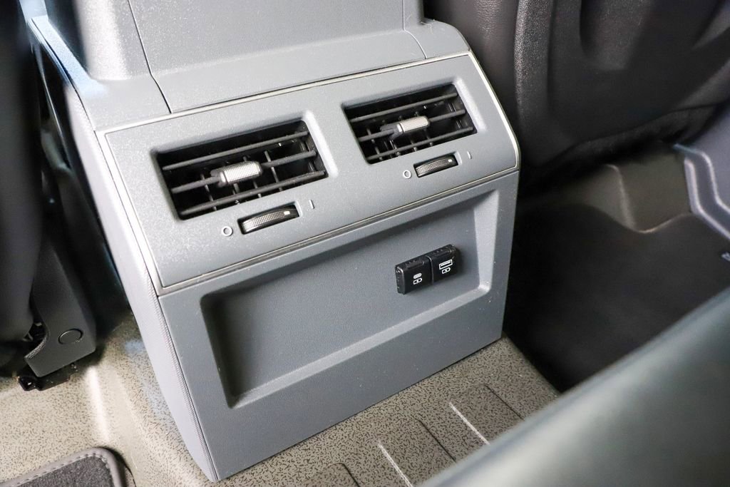 Used 2024 INEOS Grenadier Fieldmaster Edition image 52