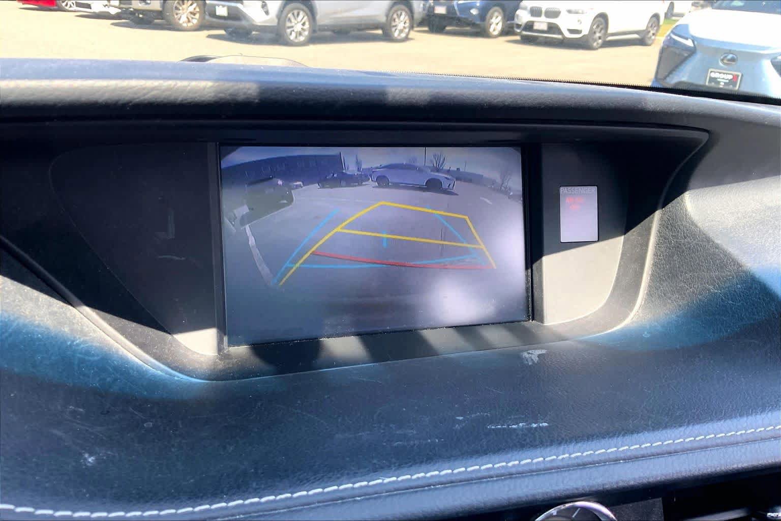 Used 2015 Lexus ES 300h w/ Navigation System Package FWD image 27