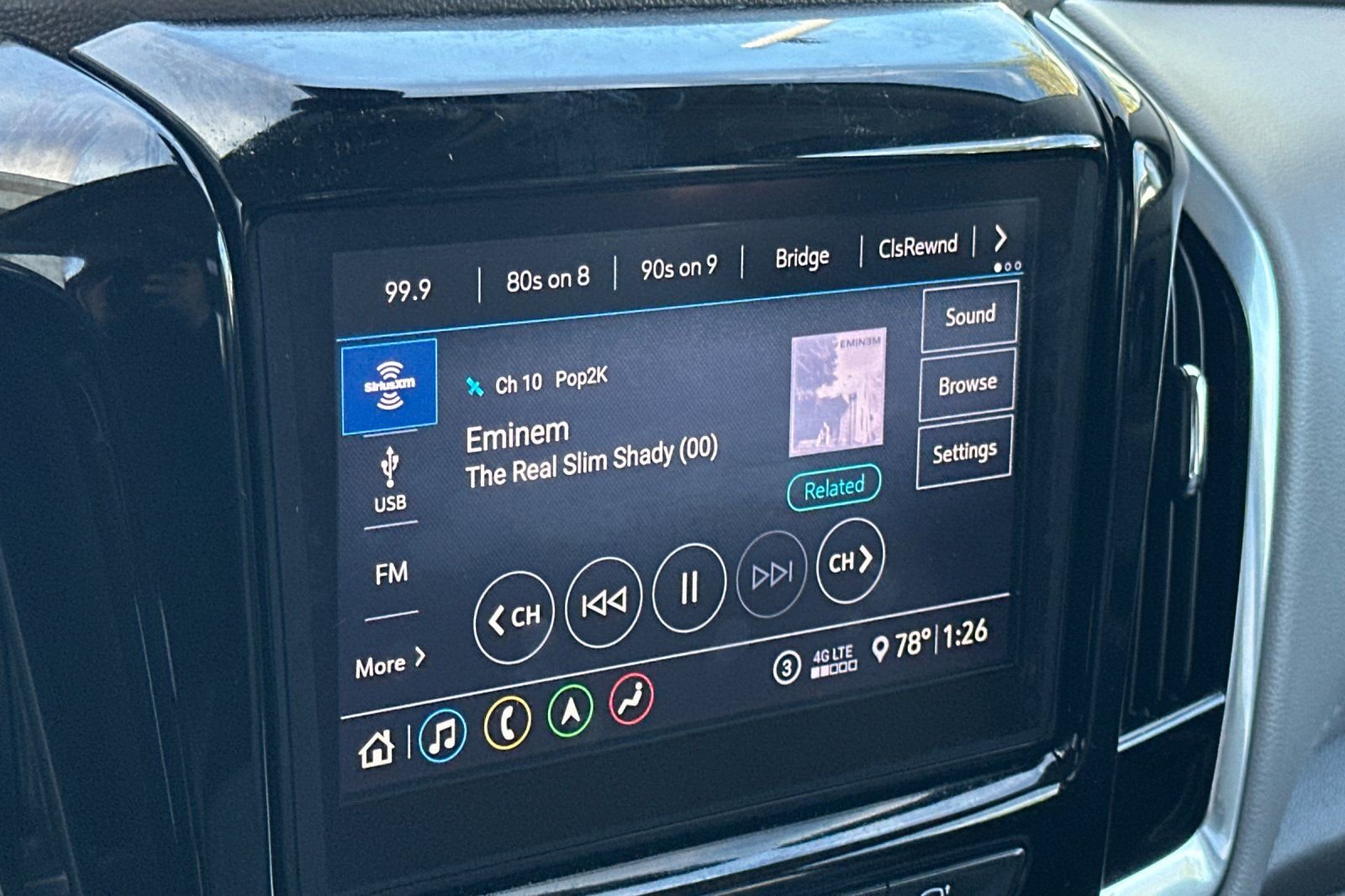 Used 2021 Chevrolet Traverse LT w/ LT Premium Package image 17