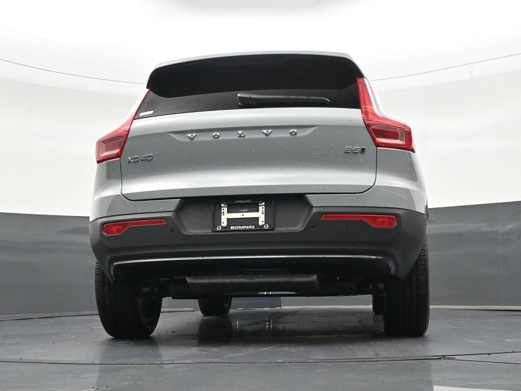 New 2026 Volvo XC40 B5 Plus w/ Protection Package Premier AWD/4WD image 24