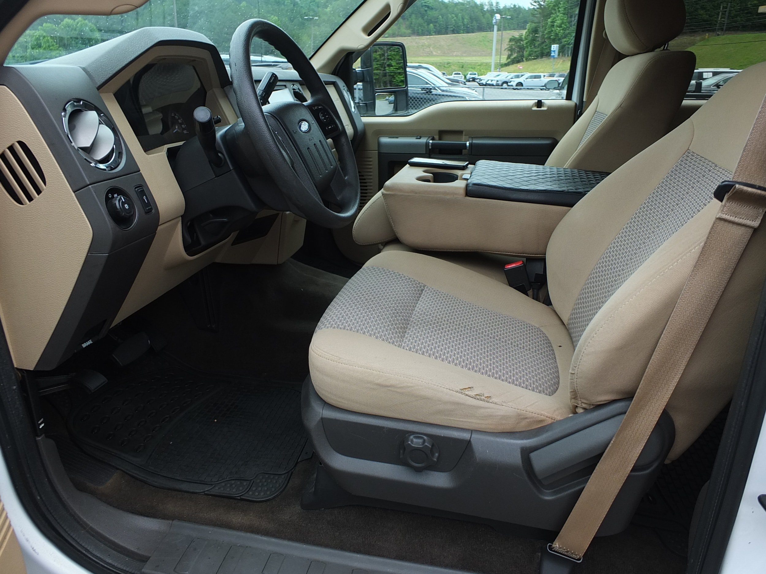 Used 2016 Ford F250 XLT AWD/4WD image 12