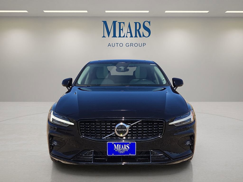 Used 2024 Volvo S60 B5 Core w/ Climate Package image 9