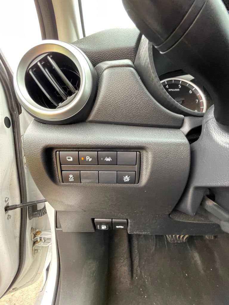 Used 2025 Nissan Versa S w/ Trunk Package FWD image 11