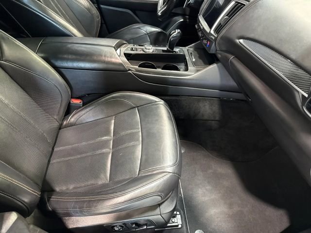 Used 2018 Maserati Levante S GranSport image 29