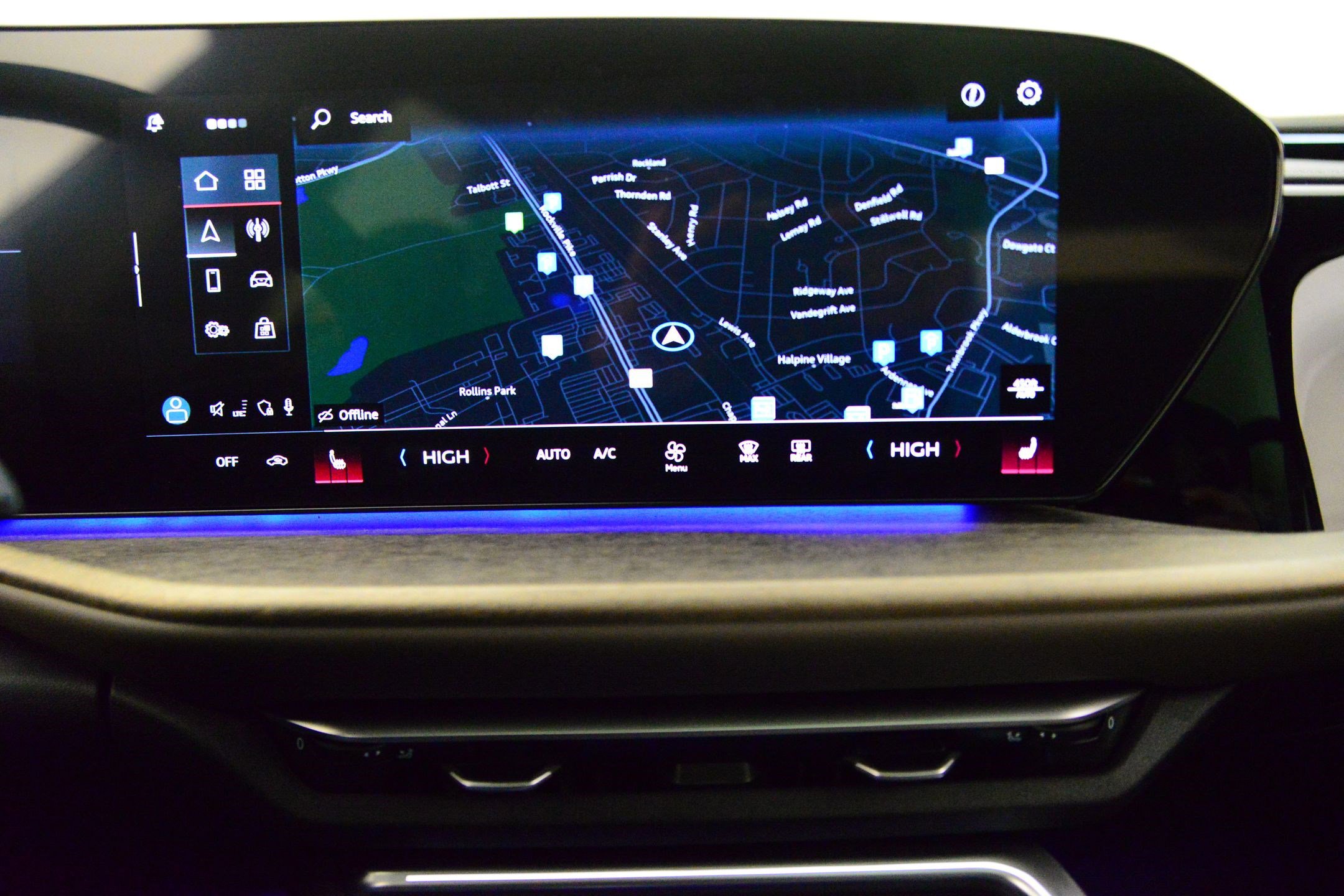 Certified 2025 Audi Q5 Premium w/ Convenience Package image 29