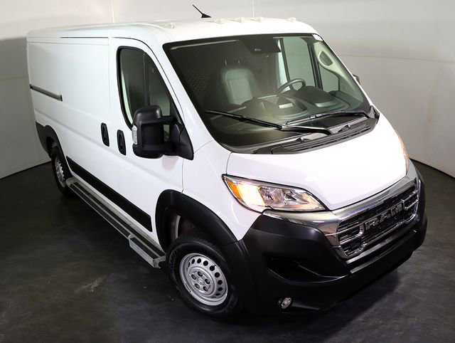 Used 2025 RAM ProMaster 2500 w/ U-Haul Equipment Group image 7