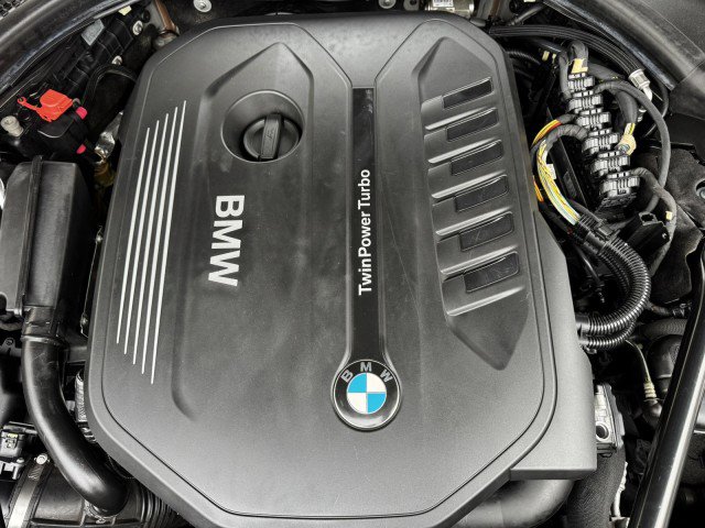 Used 2017 BMW 740i RWD image 3