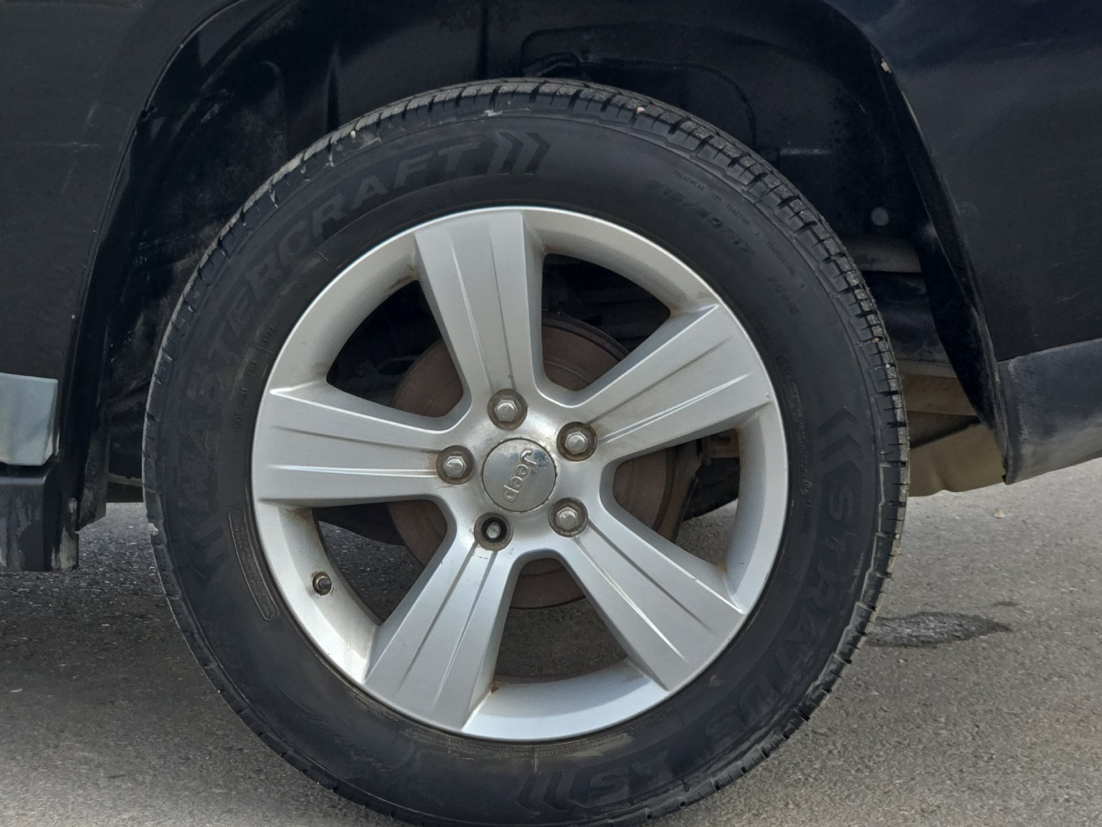 Used 2012 Jeep Compass Sport FWD image 21
