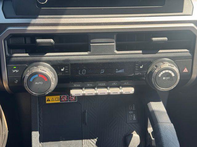 Certified 2025 Toyota 4Runner TRD Off-Road AWD/4WD image 24