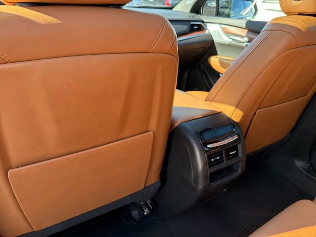 Used 2024 Cadillac XT5 Premium Luxury image 17