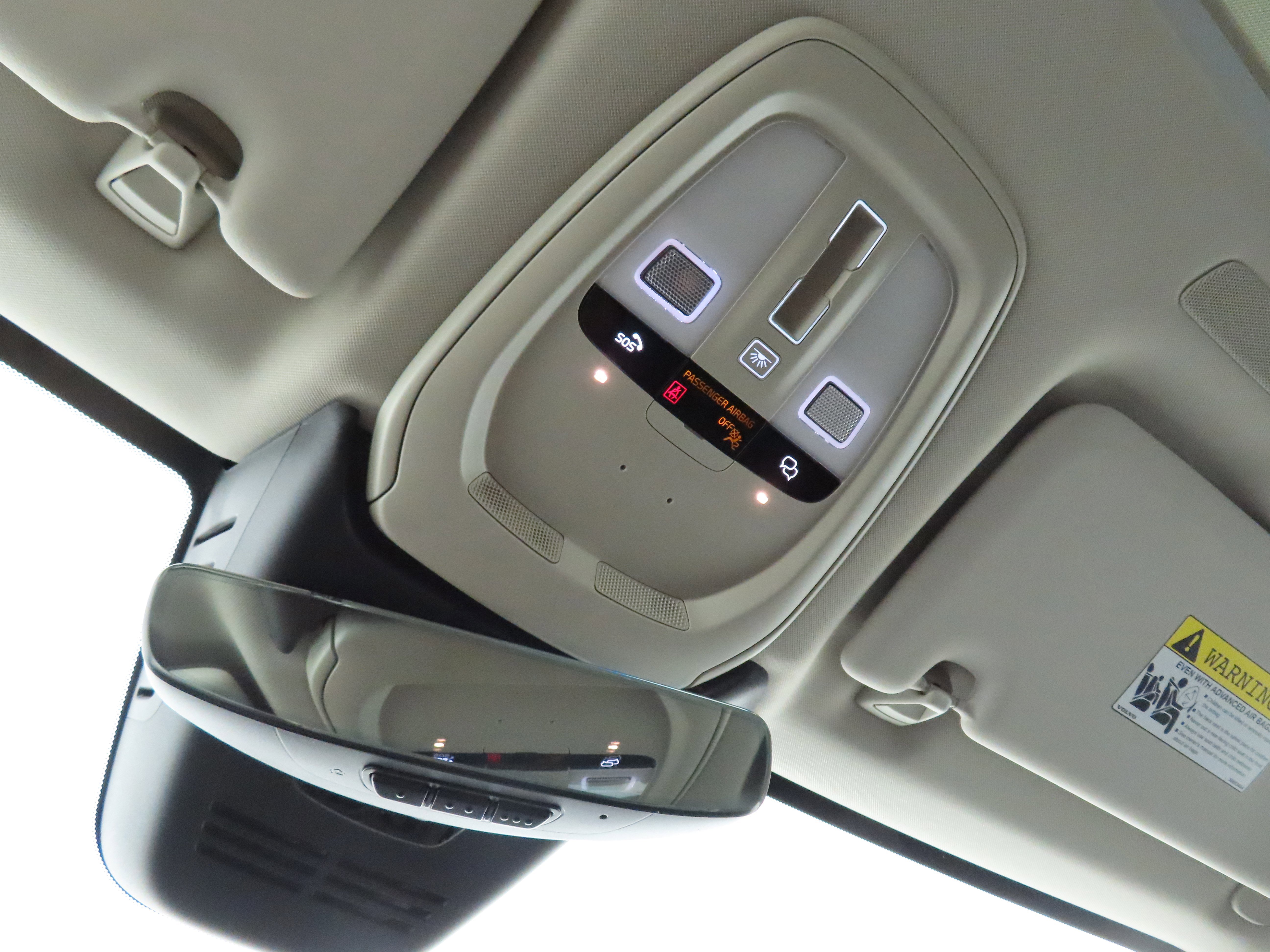 Used 2024 Volvo XC60 B5 Plus image 45