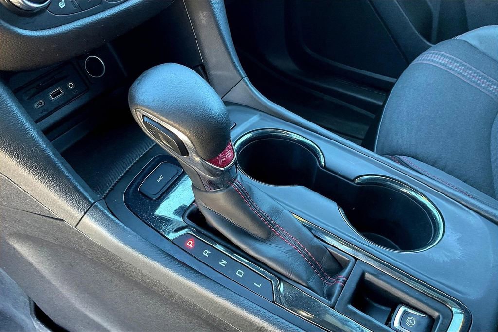 Used 2022 Chevrolet Equinox RS w/ Infotainment Package image 15