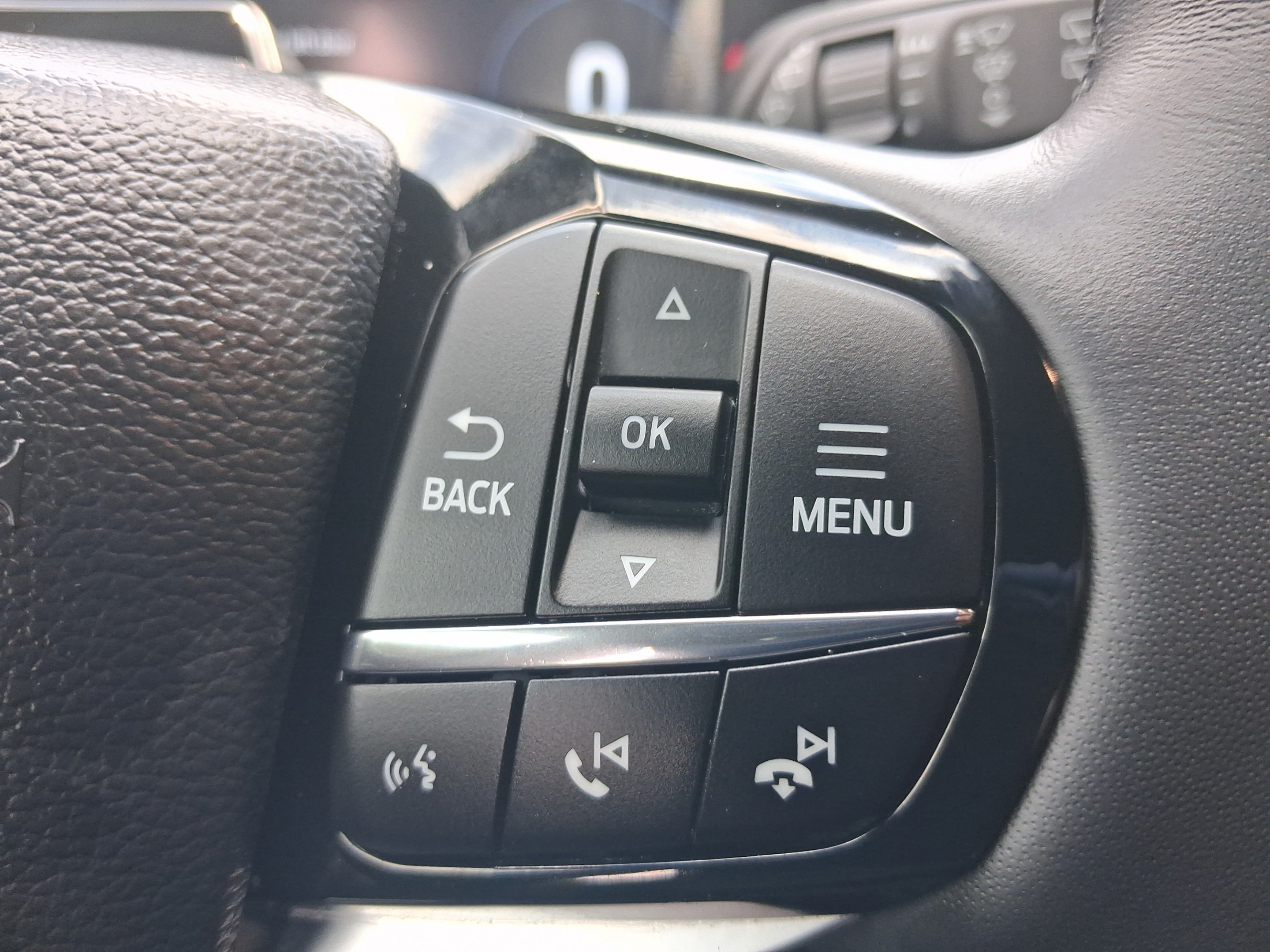 Used 2026 Ford Explorer Platinum RWD image 18