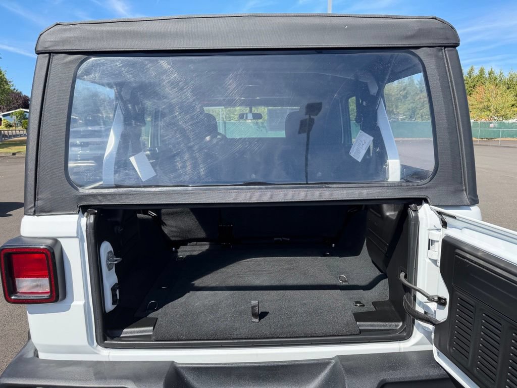Used 2022 Jeep Wrangler Unlimited Sport AWD/4WD image 10