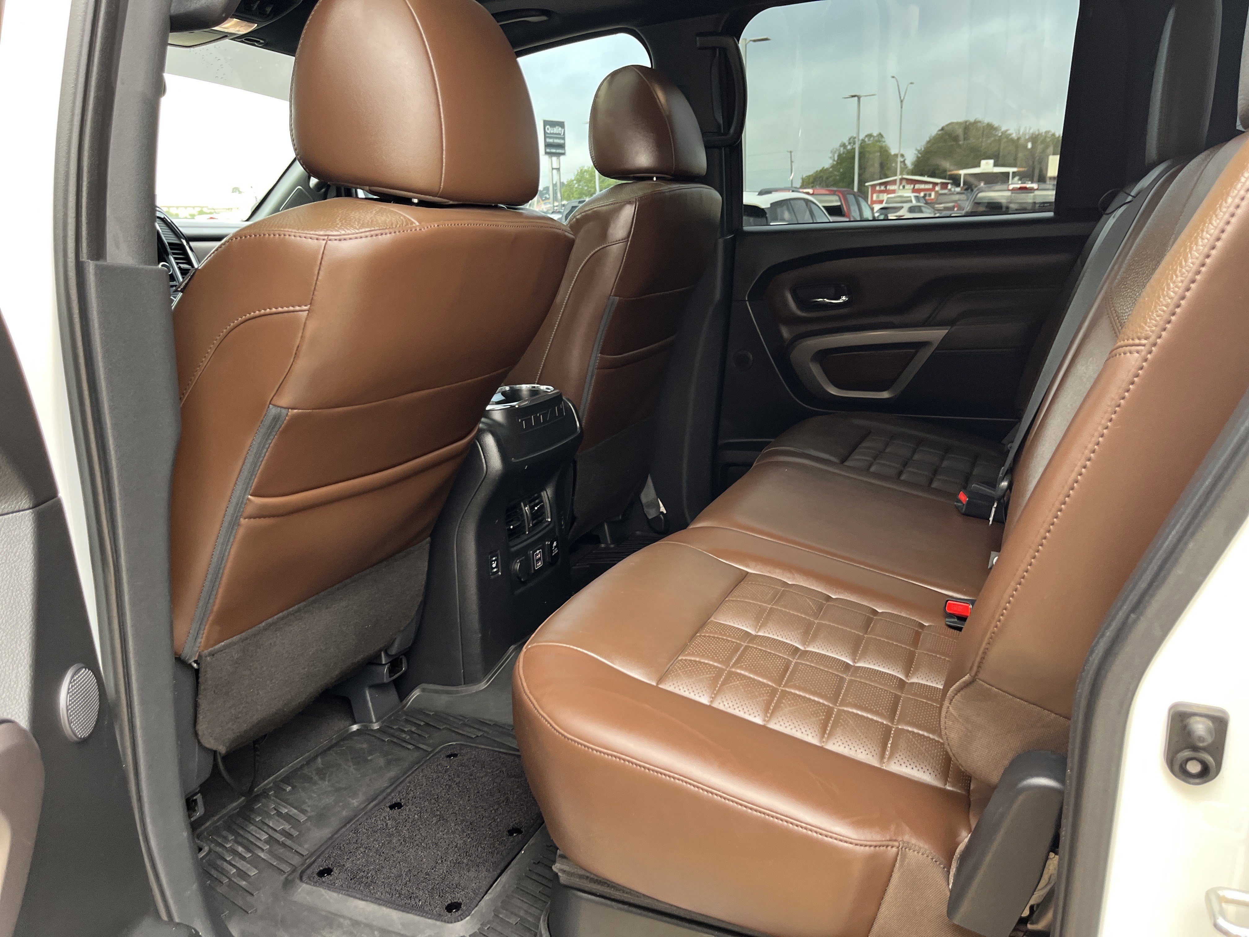 Used 2022 Nissan Titan Platinum Reserve w/ Moonroof Package image 14