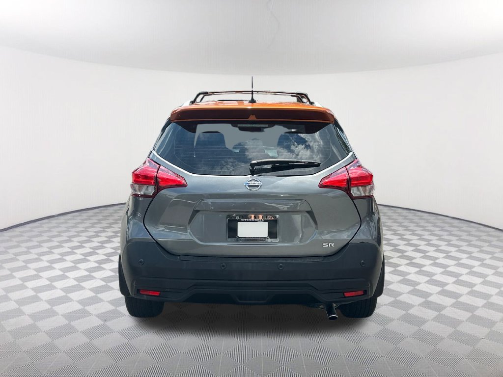 Used 2020 Nissan Kicks SR w/ SR Premium Package FWD image 6