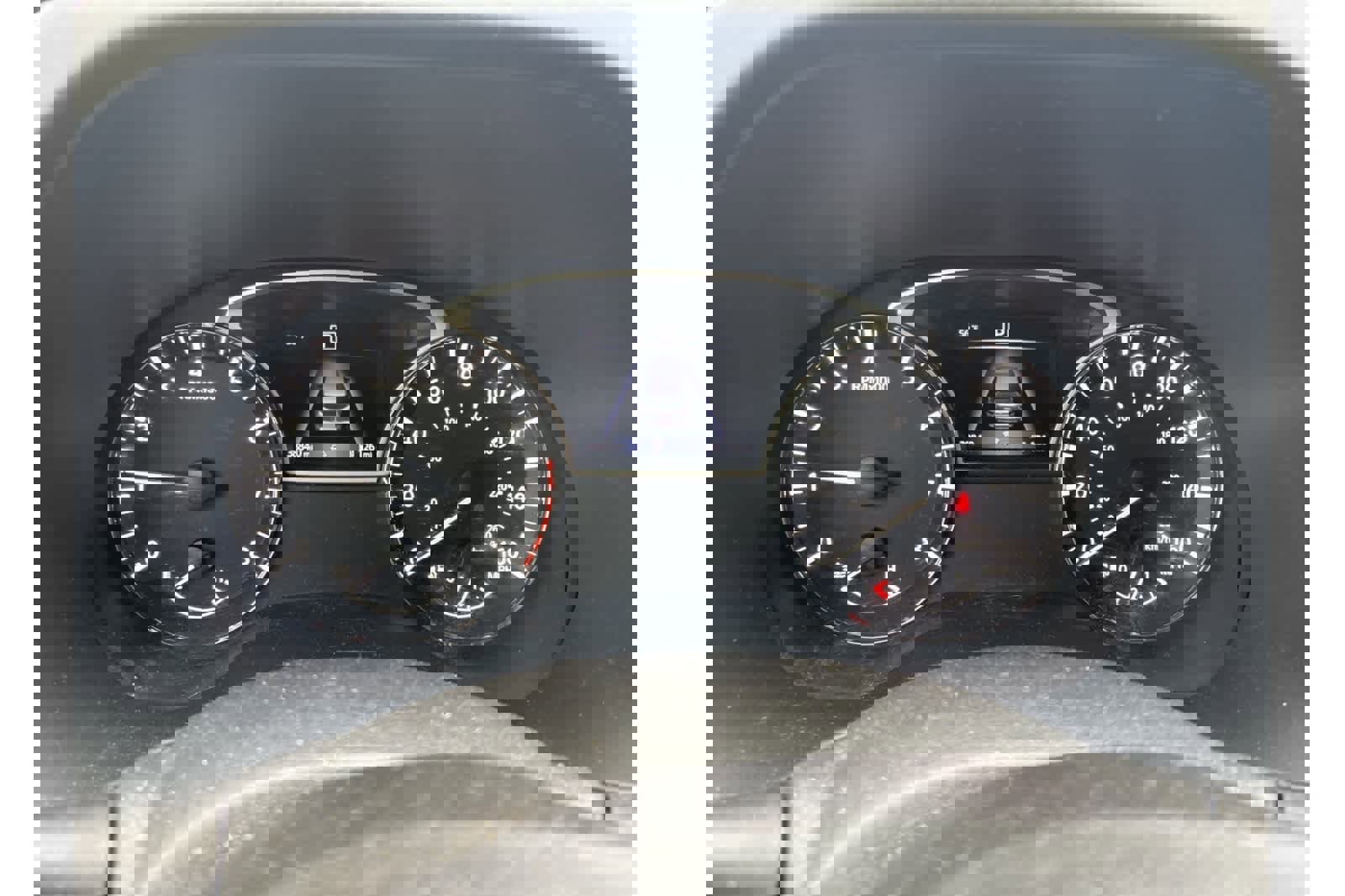 Used 2020 Nissan Pathfinder S image 19