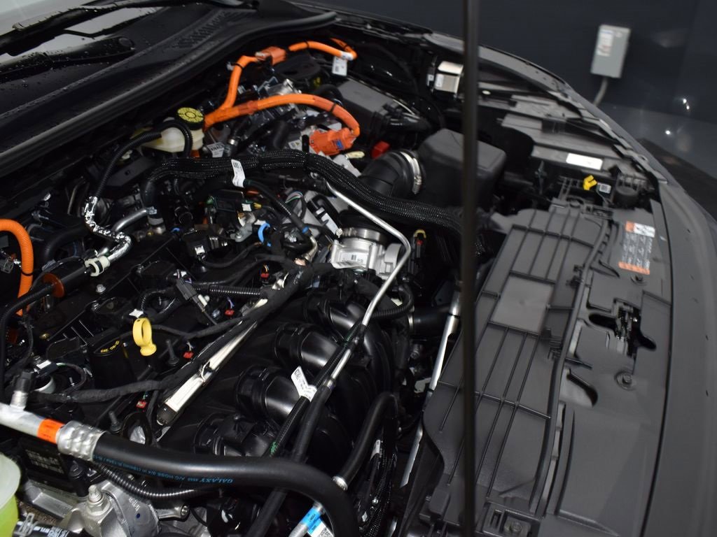 New 2025 Ford Escape Base w/ PHEV Premium Package image 20