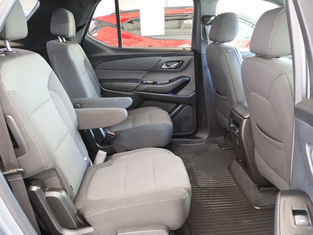 Certified 2023 Chevrolet Traverse LT w/ Midnight/Sport Edition image 35