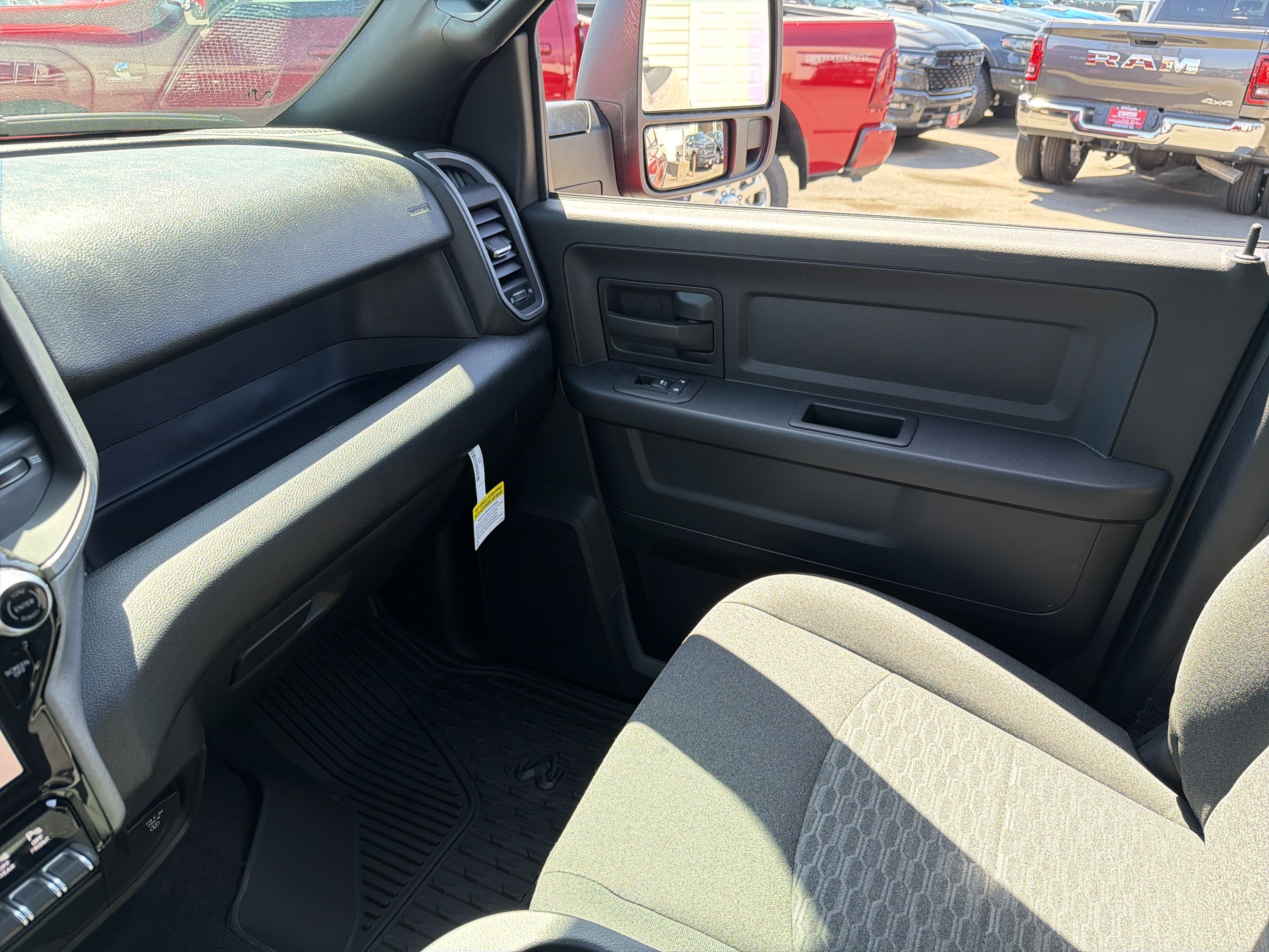 New 2026 RAM 2500 Warlock AWD/4WD image 24