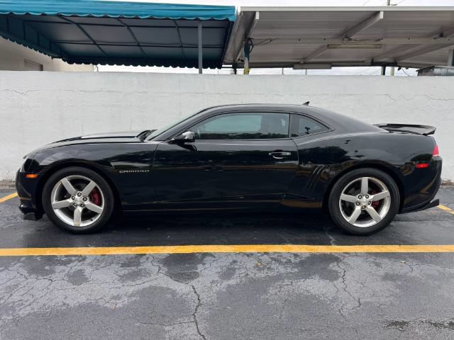 Used 2015 Chevrolet Camaro LT w/ 1LT Preferred Package RWD image 2