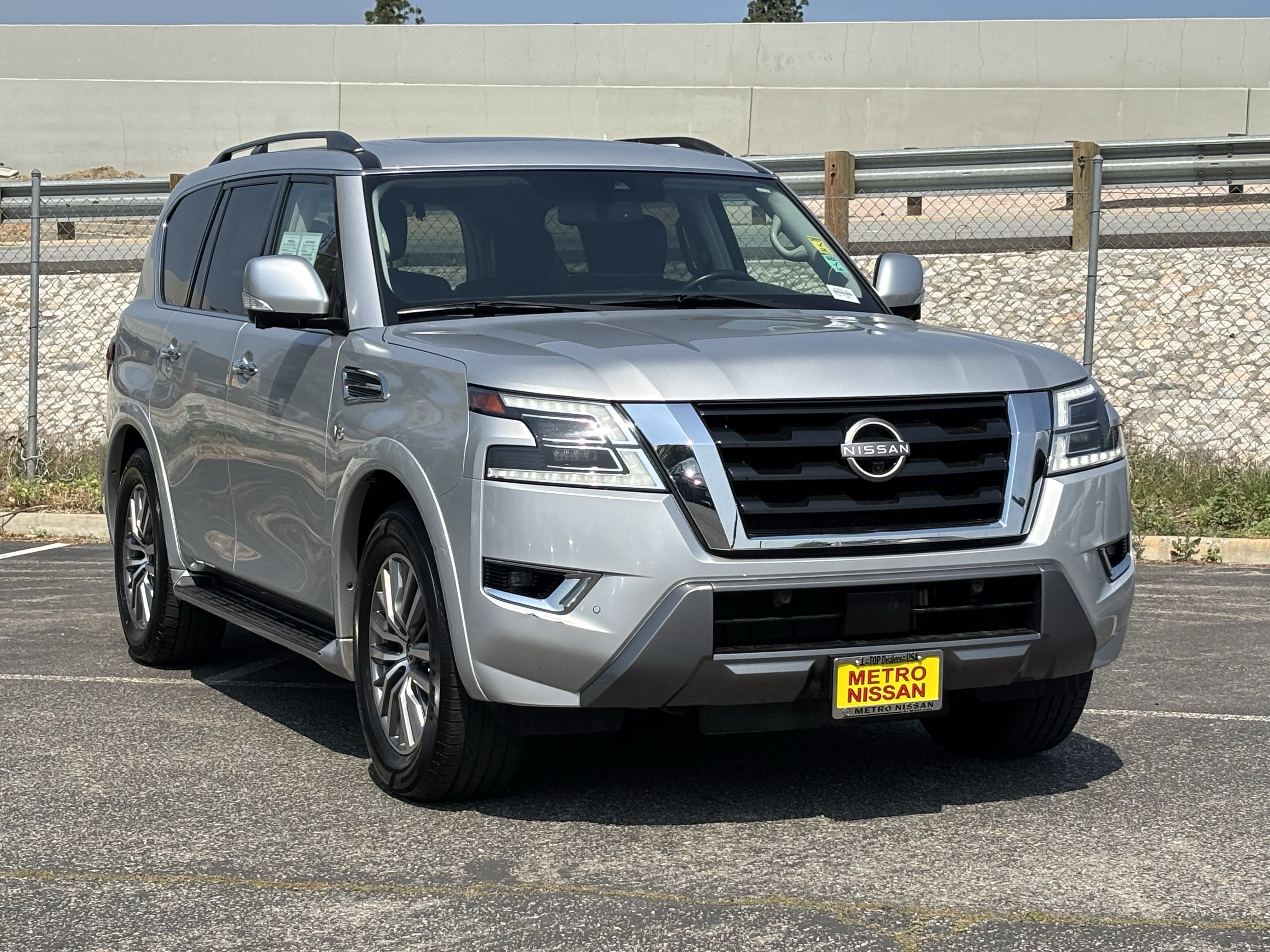 Used 2021 Nissan Armada SL w/ Captain's Chairs Package RWD image 8