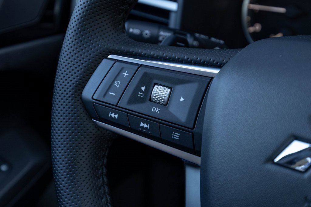 Used 2025 Mitsubishi Outlander SE image 31