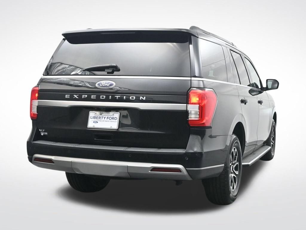 Used 2023 Ford Expedition XLT image 7