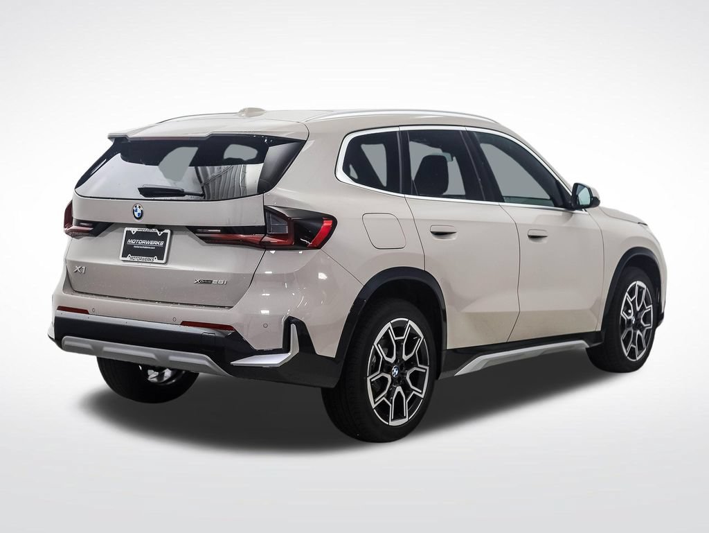 Used 2026 BMW X1 xDrive28i w/ Convenience Package AWD/4WD image 5