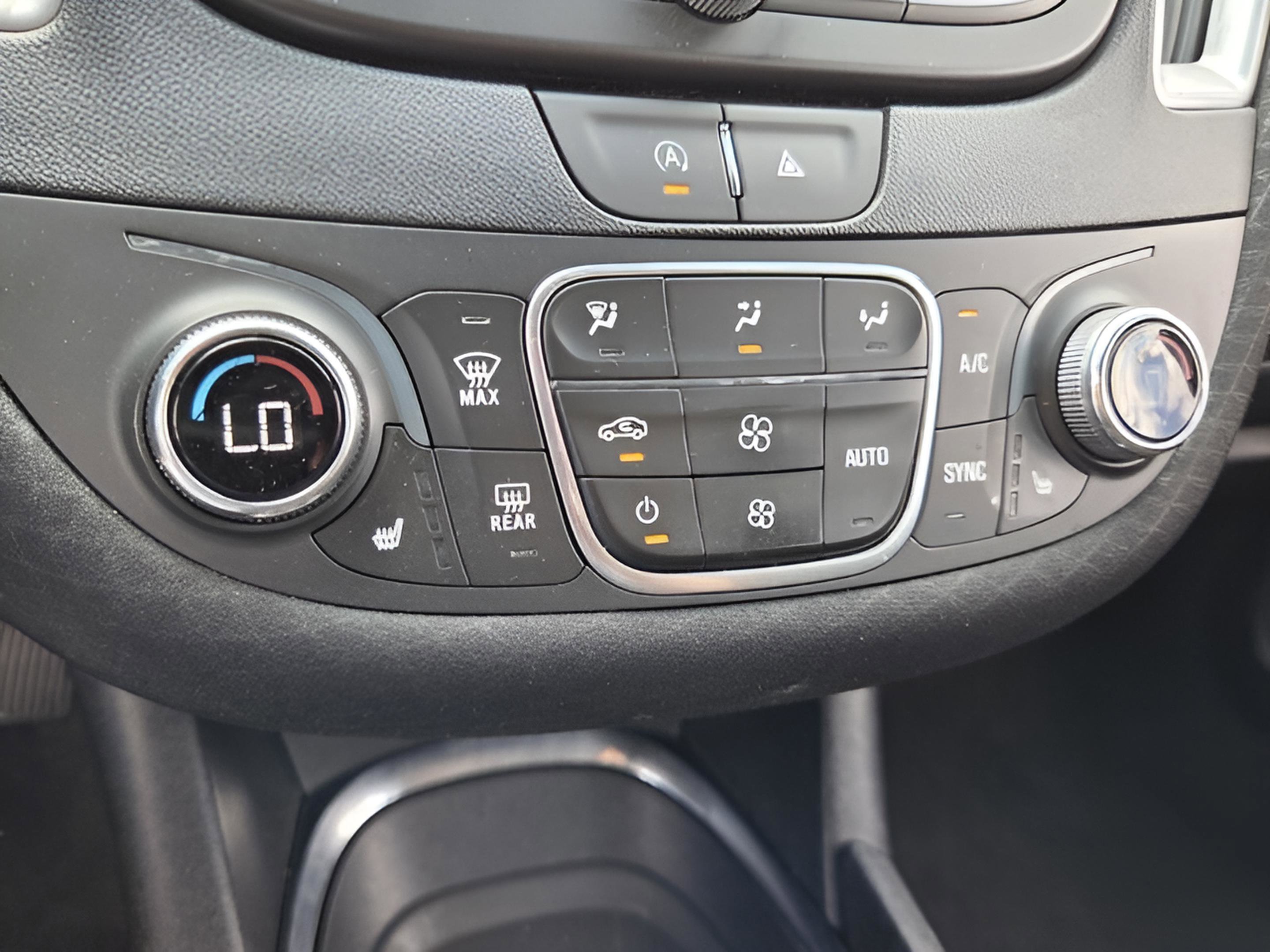 Used 2024 Chevrolet Malibu LT FWD image 24