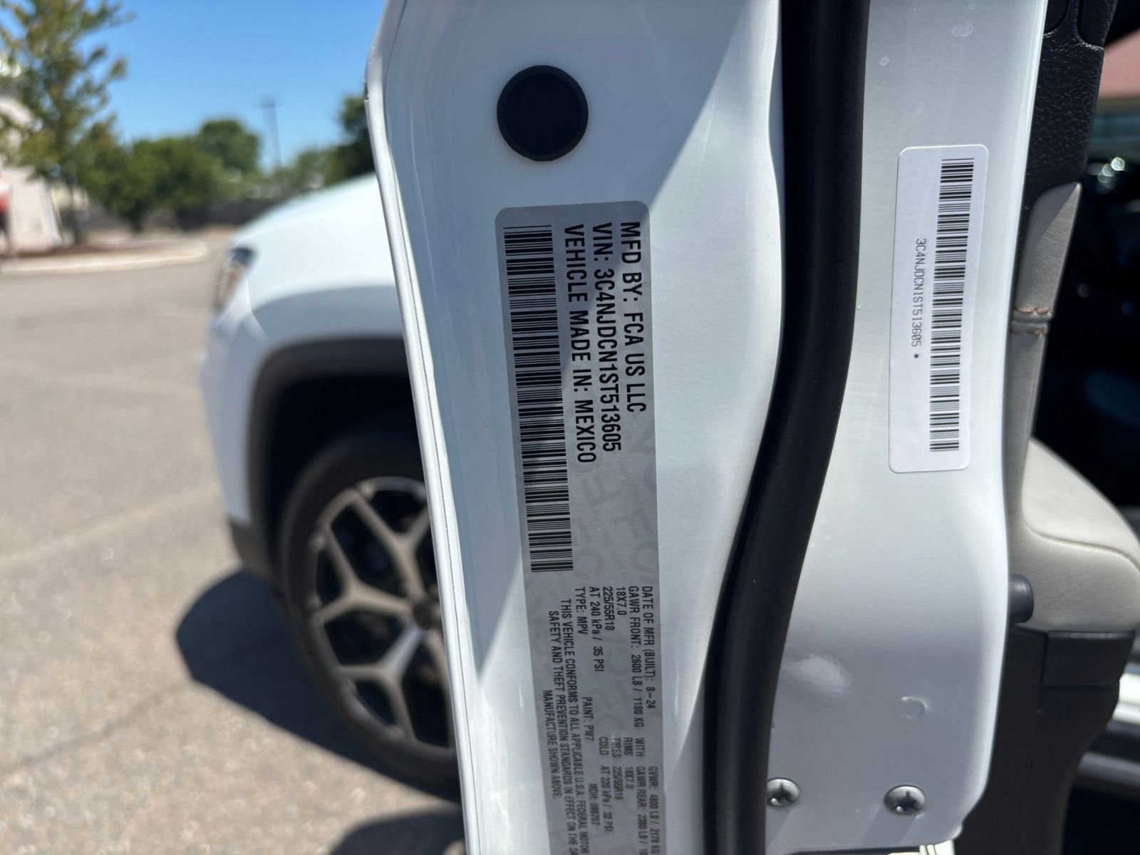Used 2025 Jeep Compass Limited AWD/4WD image 31