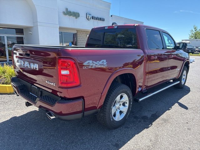 New 2026 RAM 1500 4x4 Crew Cab image 7