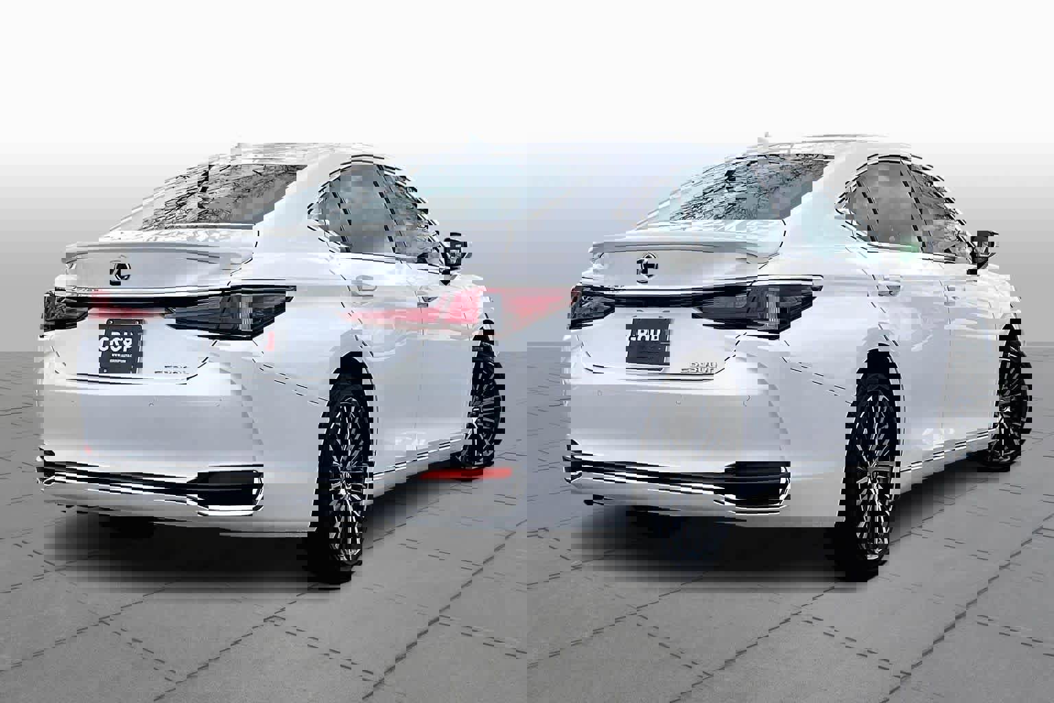 Used 2024 Lexus ES 300h w/ Premium Package image 13