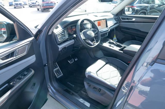 New 2026 Volkswagen Atlas Peak Edition image 16