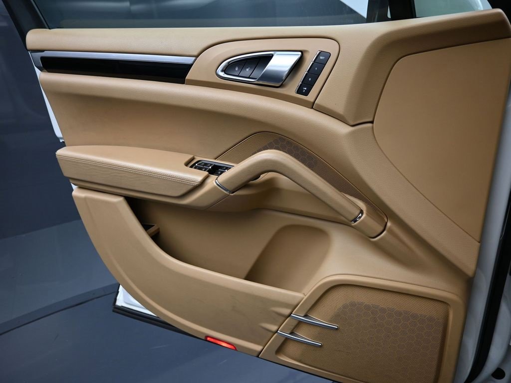 Used 2014 Porsche Cayenne Diesel image 20