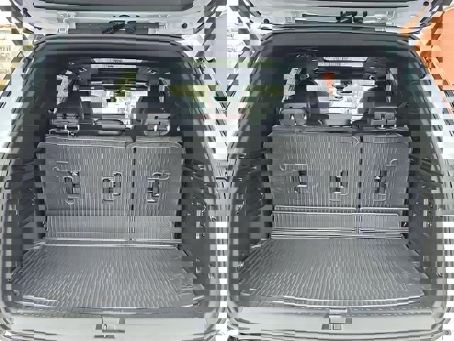 New 2026 Chevrolet Traverse RS w/ LPO, Floor Liner Package image 26