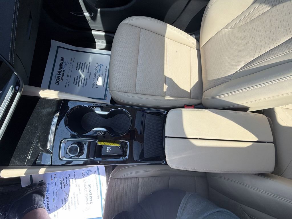 Used 2025 Buick Envision Preferred AWD/4WD image 20