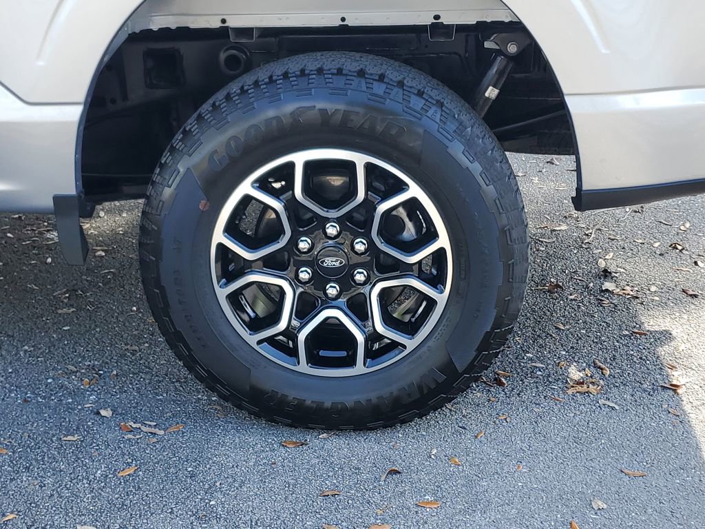 Used 2023 Ford F150 XLT w/ Equipment Group 302A High image 5